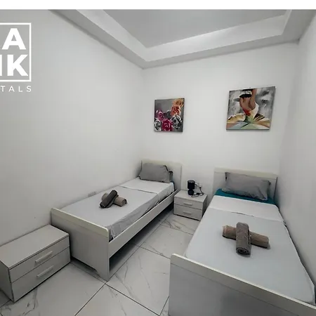Modern 2 Bedroom 1 Minute From The Promenade * Sliema